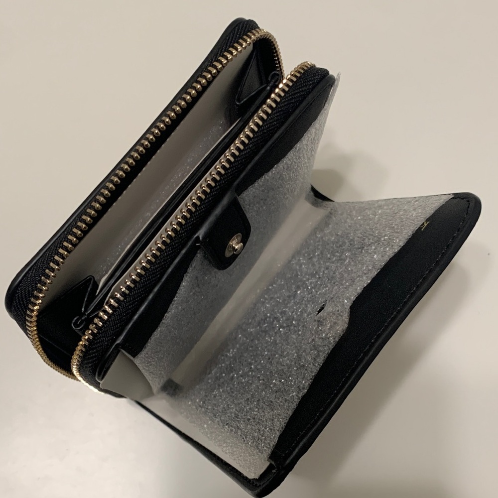 Kate Spade Black and Cream Wallet - Picture 3 of 3
